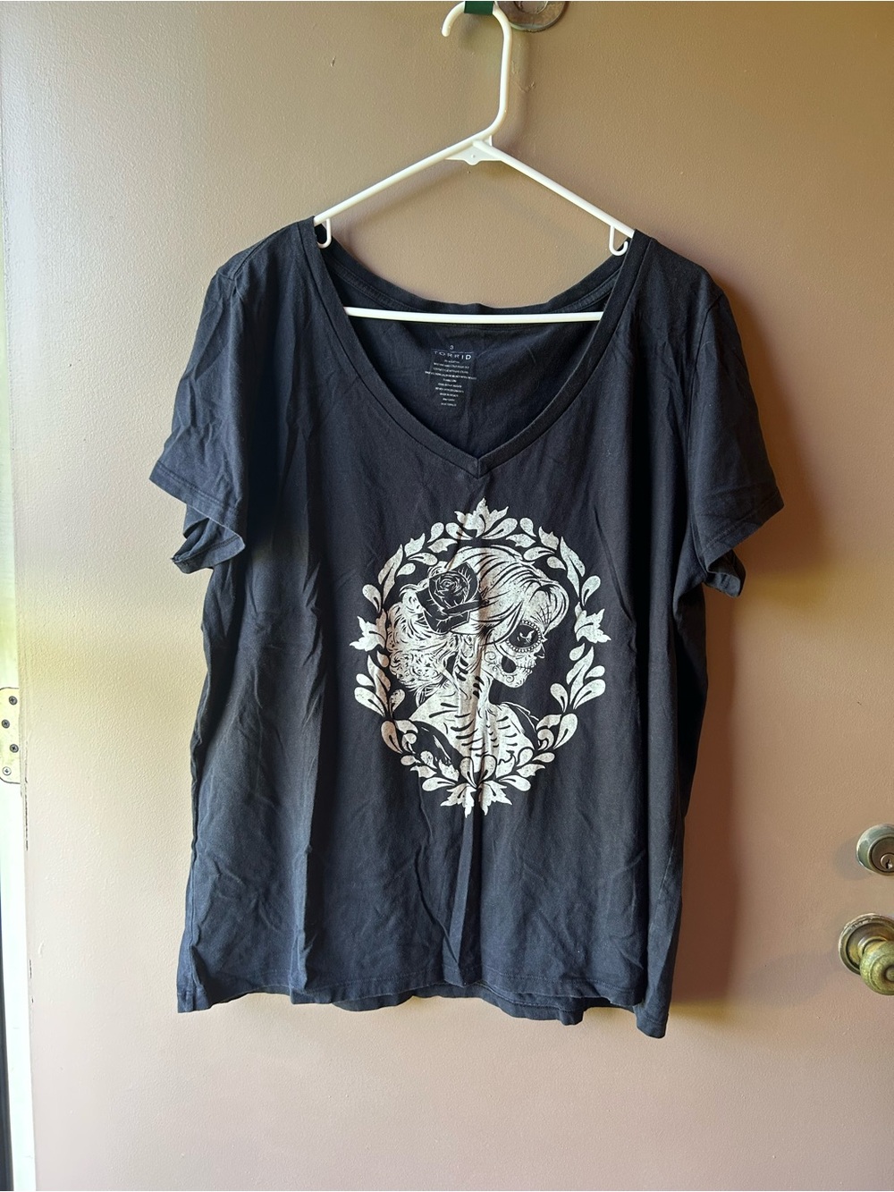 Torrid Sugar Skull Shirt size: 3